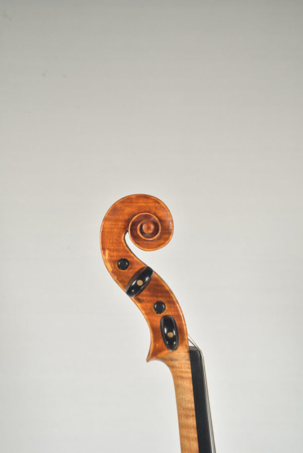 Szép Ernő violin scroll